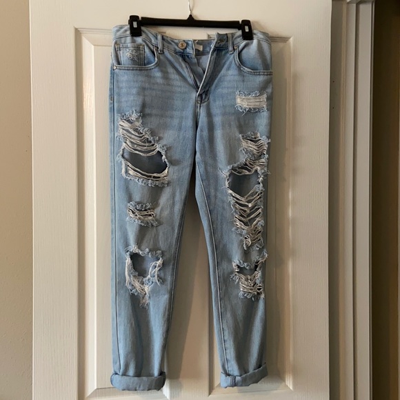 forever 21 torn jeans